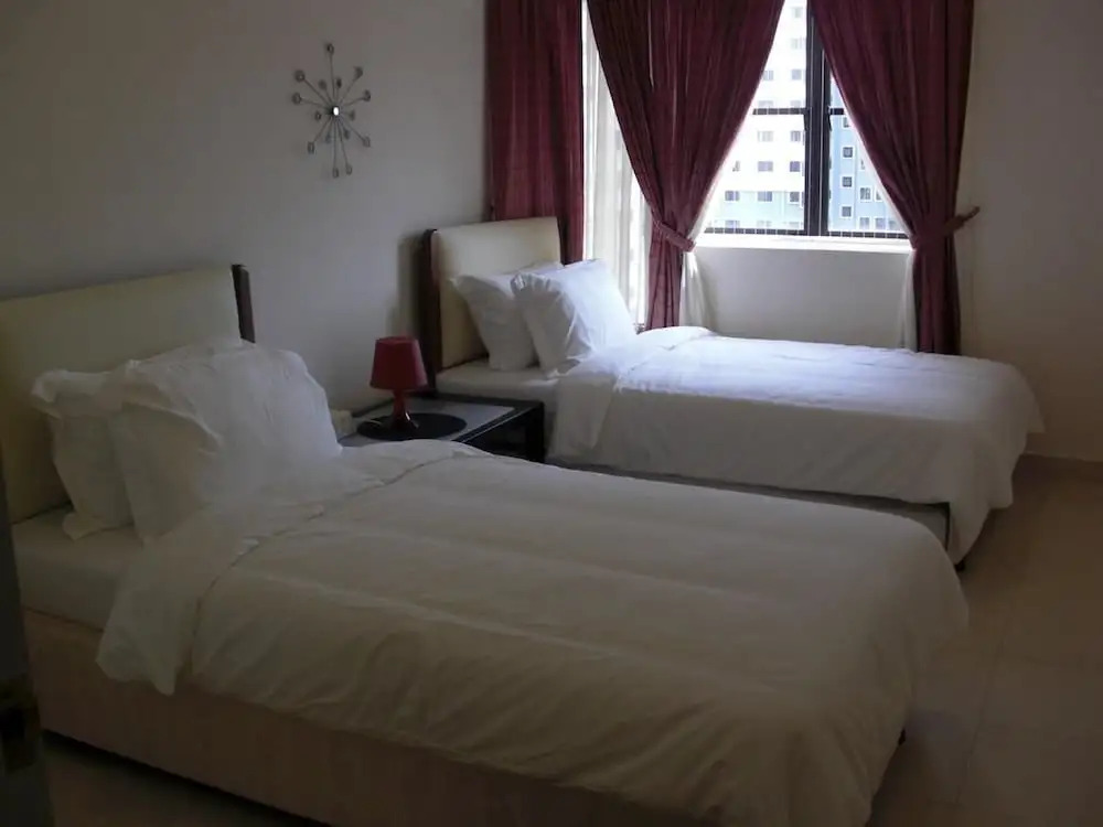 8 O Clock Lodge Condo Bandar Utama