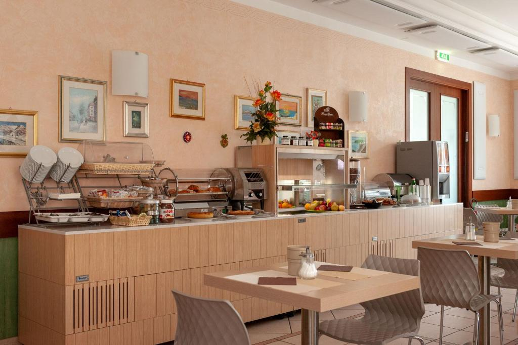 Hotel Mondial