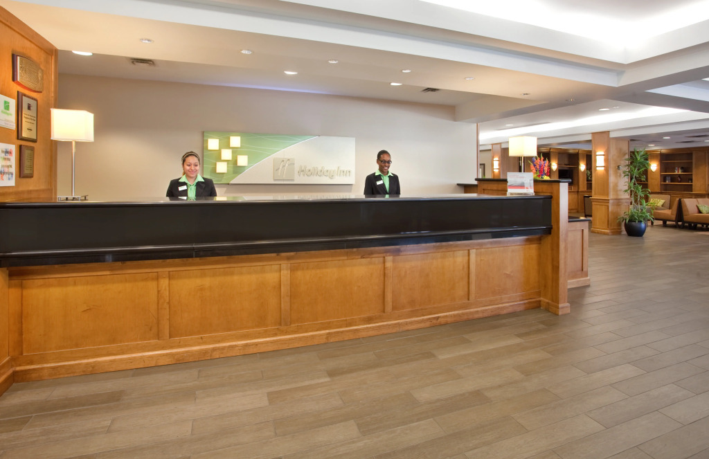 Holiday Inn At The Plaza