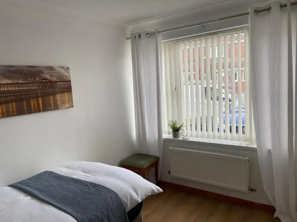 Superb Holiday Home in Springfields, Llanelli