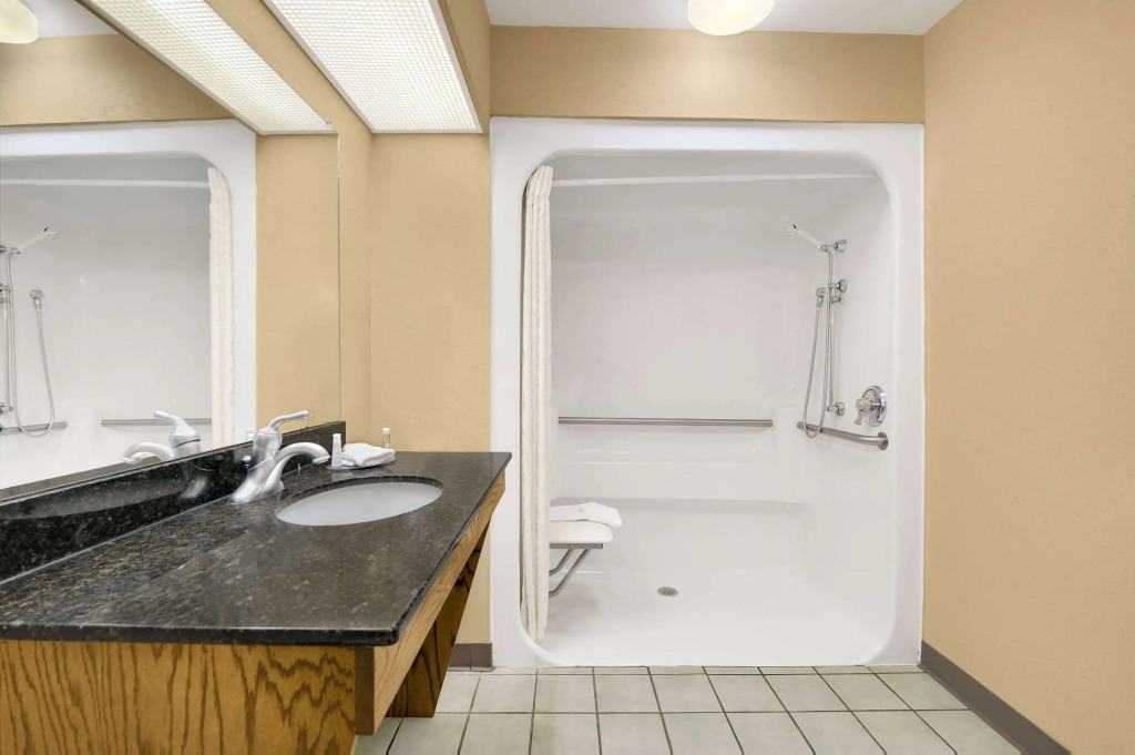 Baymont by Wyndham Warner Robins