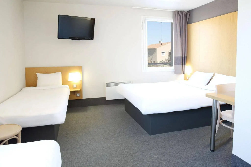 B&B HOTEL Marseille Aéroport Saint-Victoret