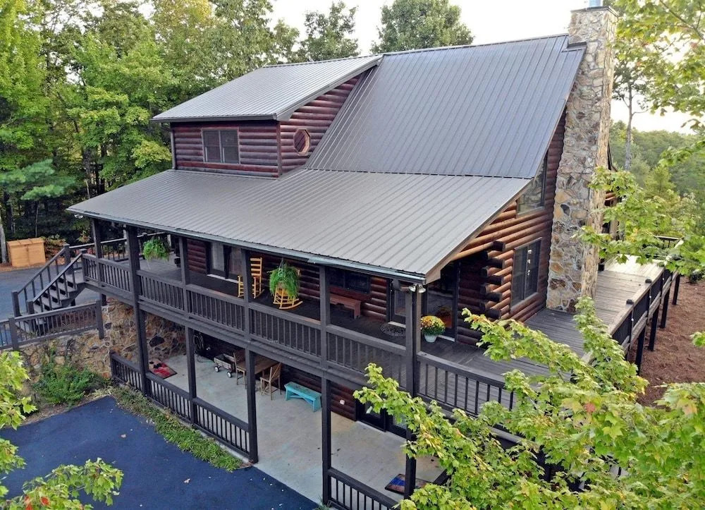 Dew Drop Inn- Blue Ridge Cabin Rental