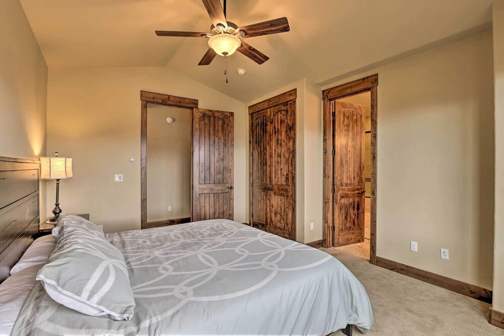 Luxurious Fraser Townhome w/ Private Hot Tub!