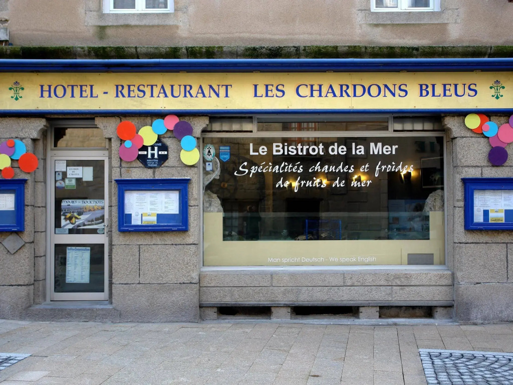Logis Hôtel Les Chardons Bleus RESTAURANT LE BISTROT DE LA MER
