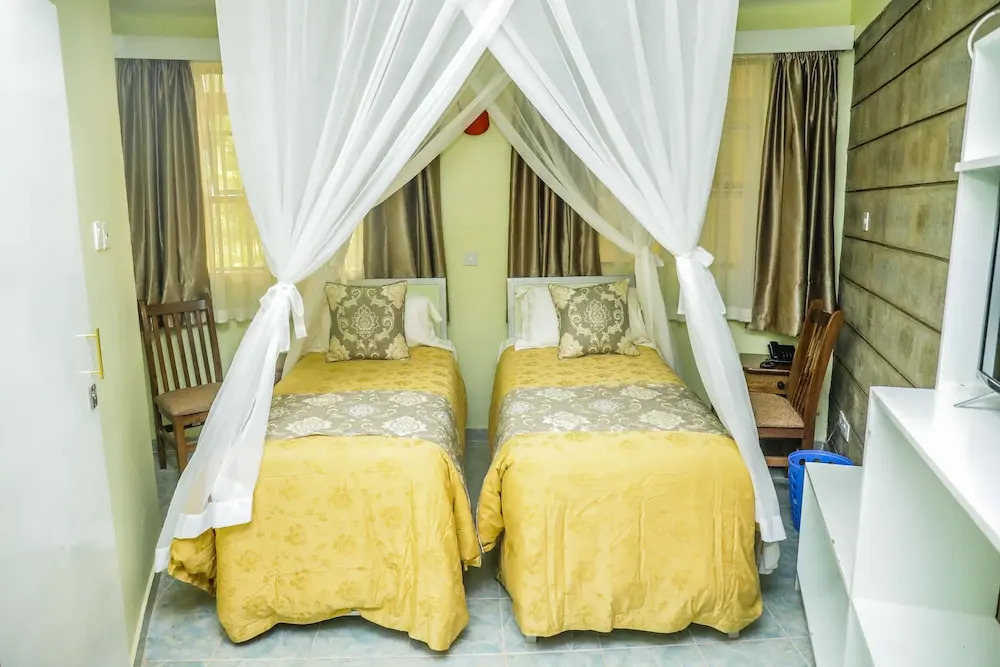 Lake Olbolosat Resort Park Lodge