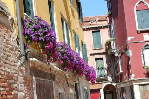 Calle dei Preti