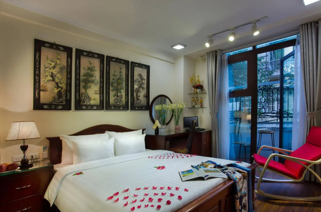 Luminous Viet Hotel