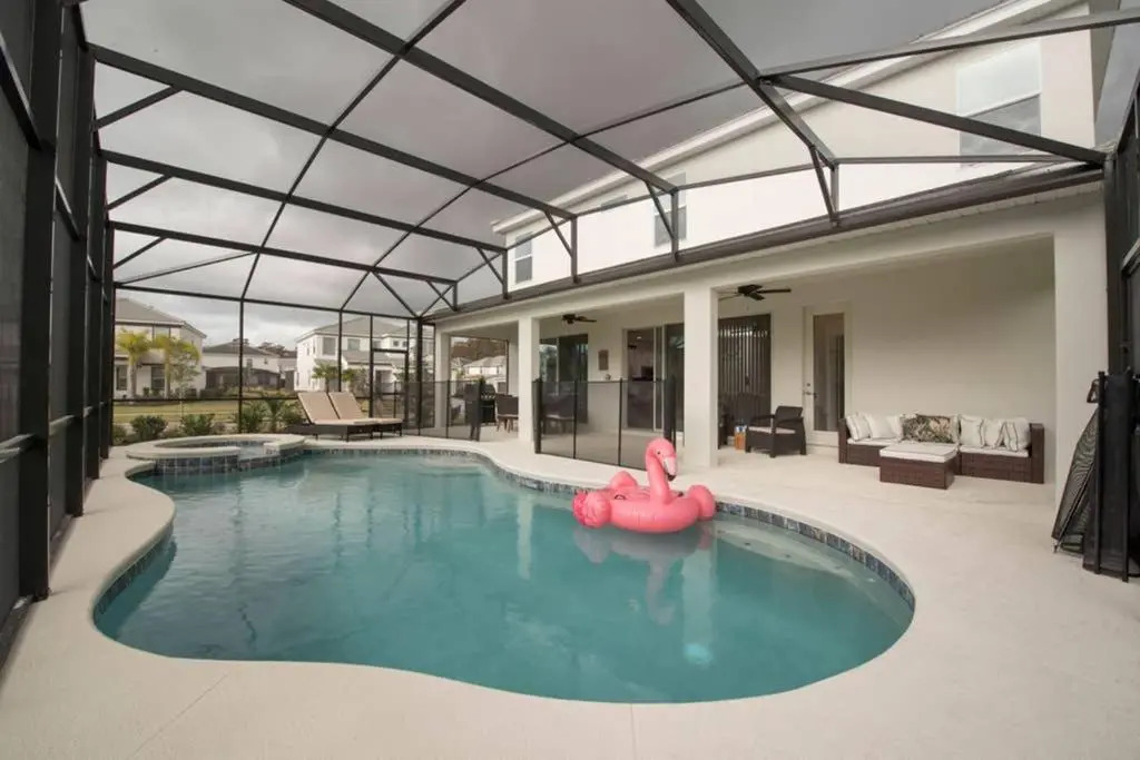Bella Vida Resorts 9 themed bd/private pool near Disney