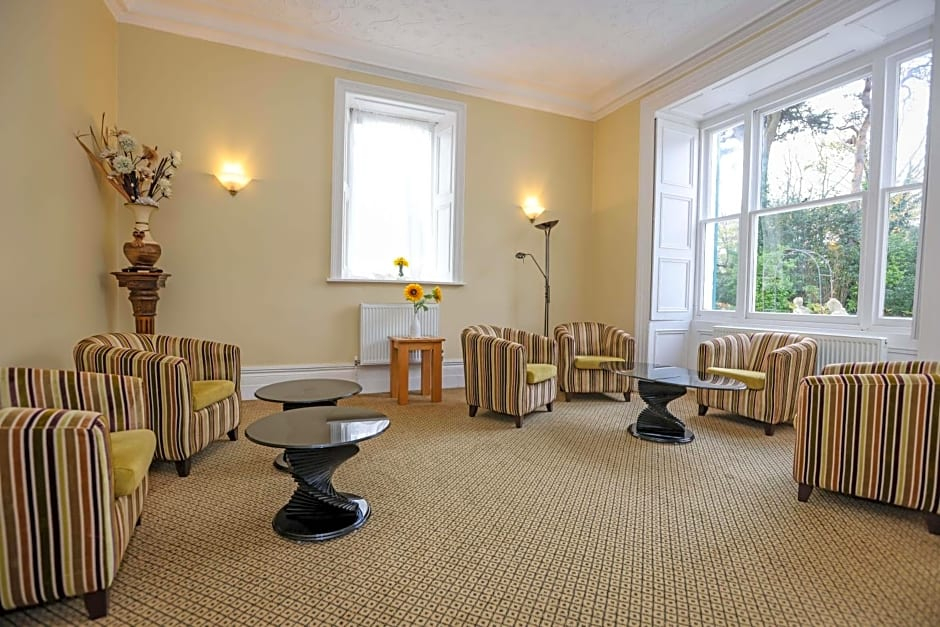 The Grove Hotel