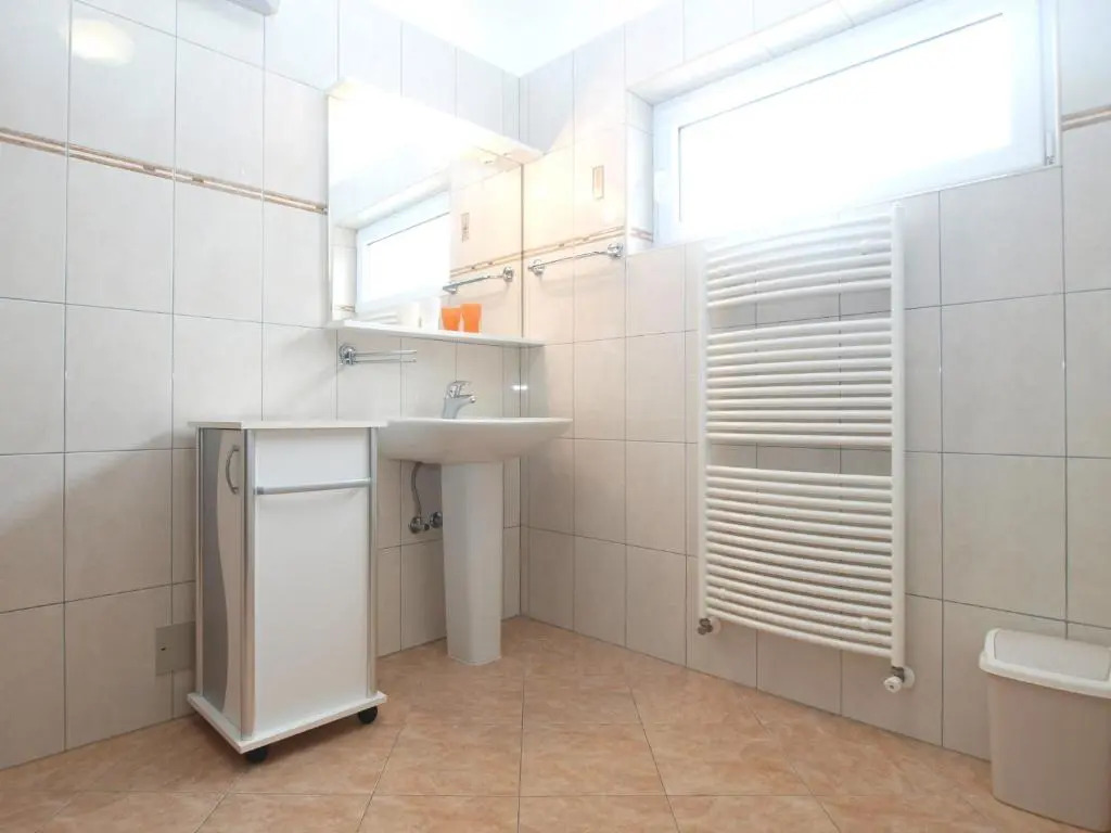 Apartment Alma 1600