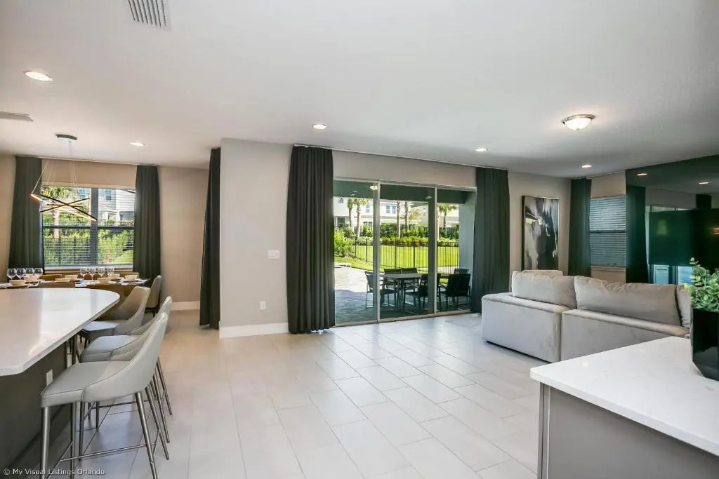 Encore Resort 6 Bedroom Vacation Home with Pool 1913