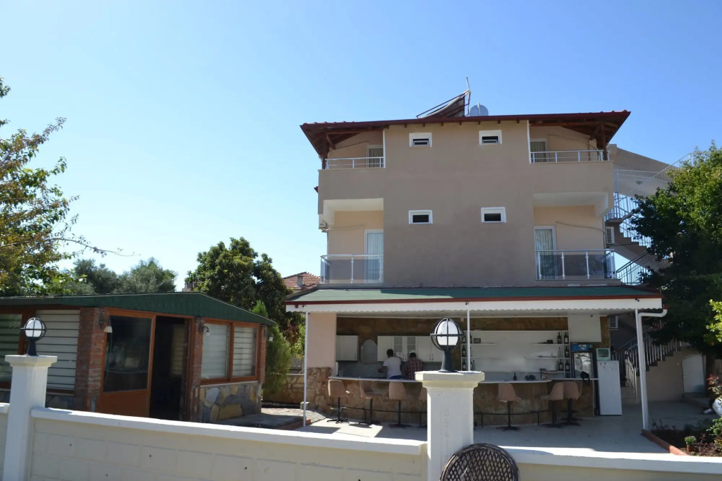 Mavi Hotel