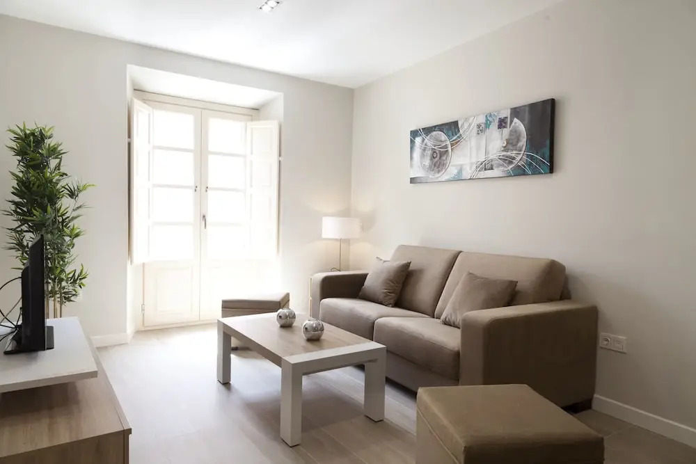 Apartamentos Pinar Málaga Centro - Carretería