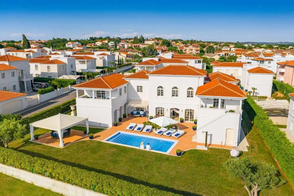 Villa Elegance