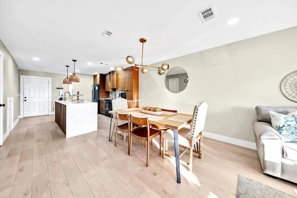 Modern Beach Bungalow