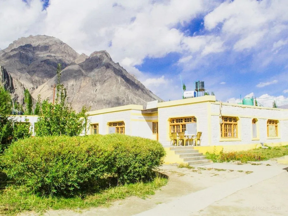 Habib Guest House and Cottage