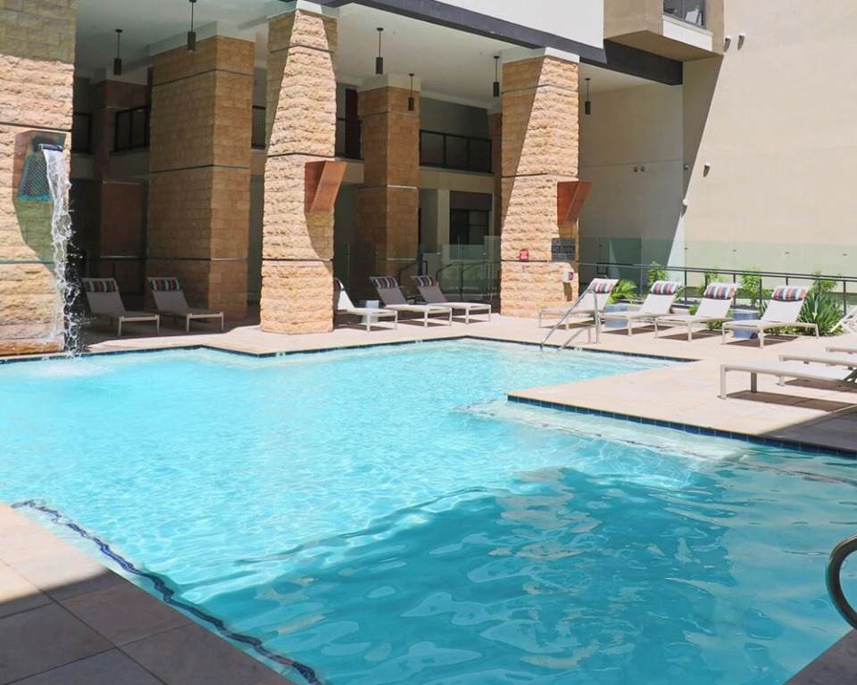 Private Rooftop Terrace WalkScore-4020