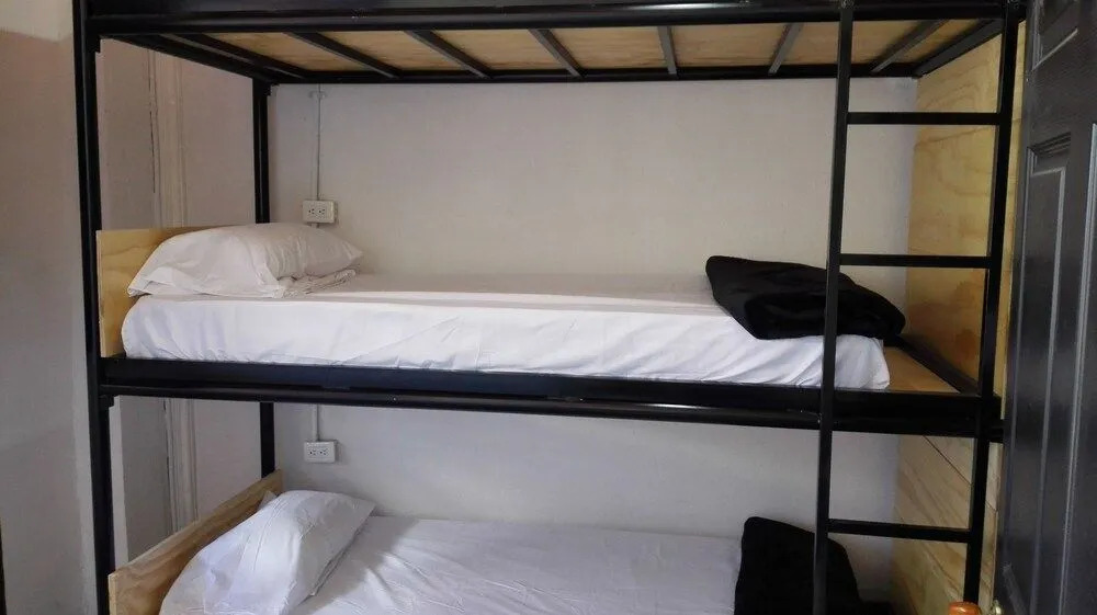 Real Hostel