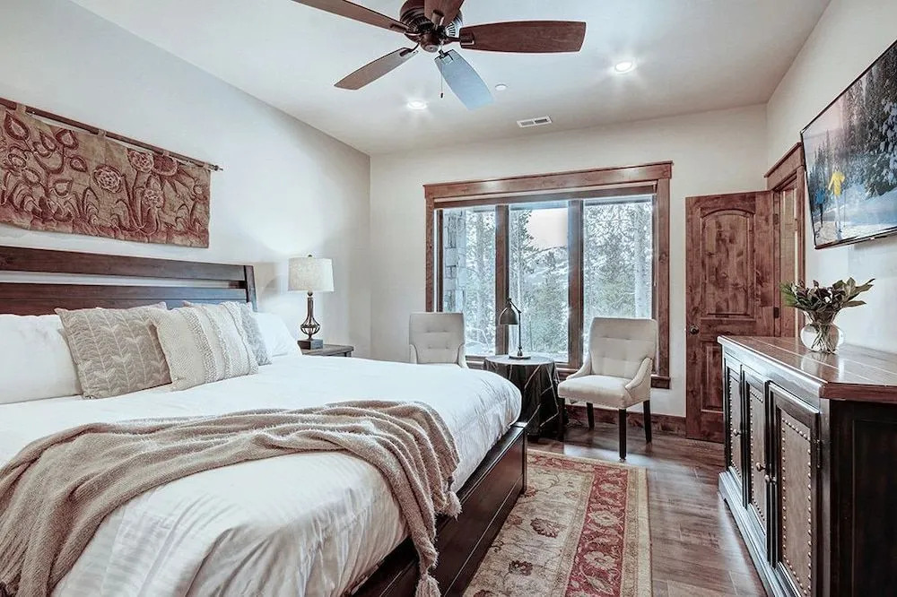 The Breck Escape 6 Bedrooms 5.5 Bathrooms Home