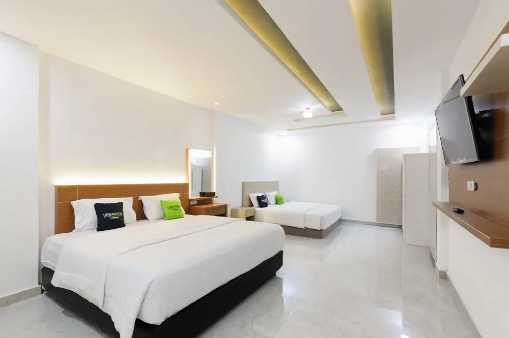 Urbanview near Syamsudin Noor Airport
