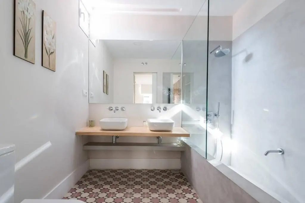 Impressive Apartment in Madrid Center by Batuecas