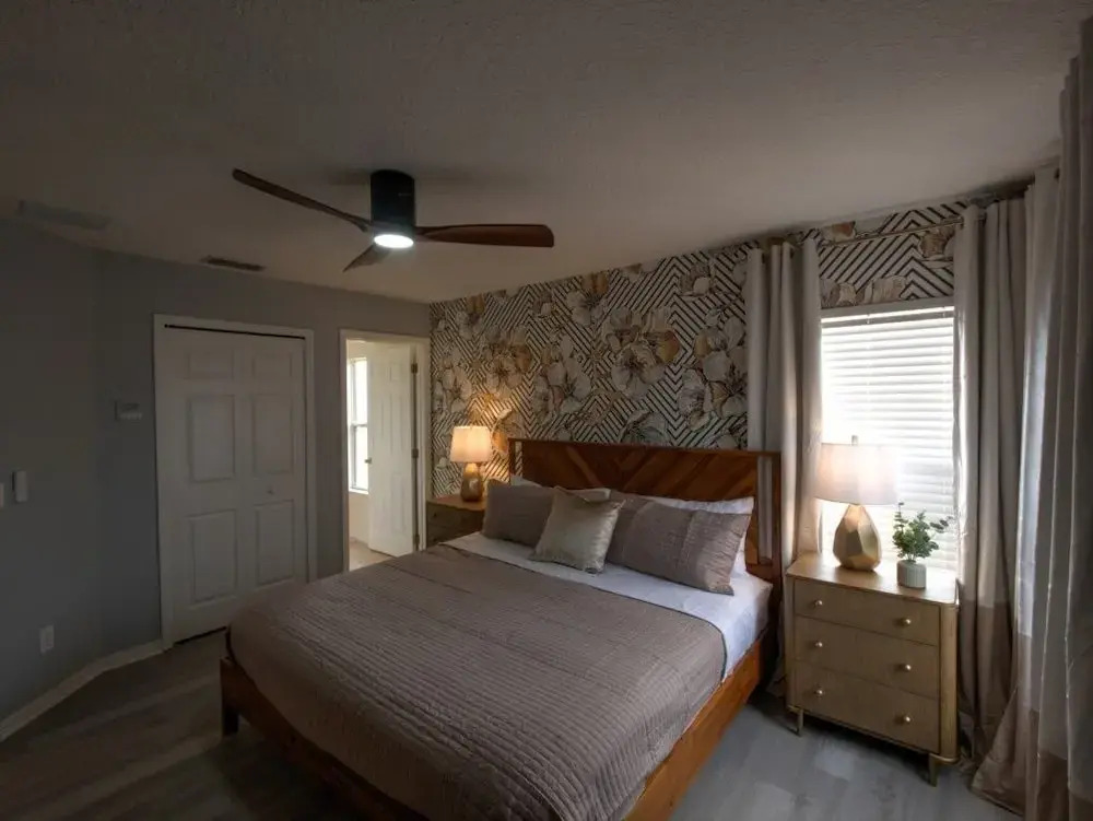 Six Bed Pool Villa in Resort -Close to Disney