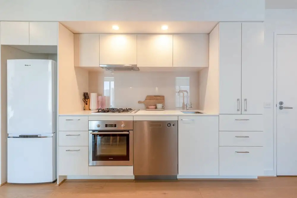Stylish city views CBD 2 bed 2 bath