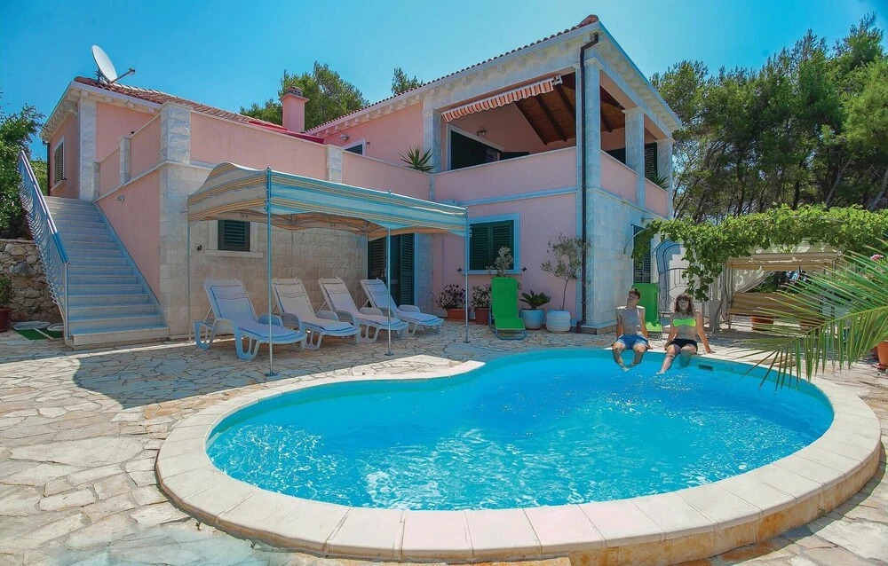 Awesome Home in Vela Luka With Wifi and 3 Bedrooms