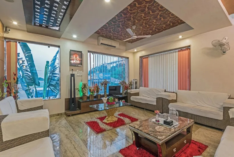 Hotel Laxmibai Palace