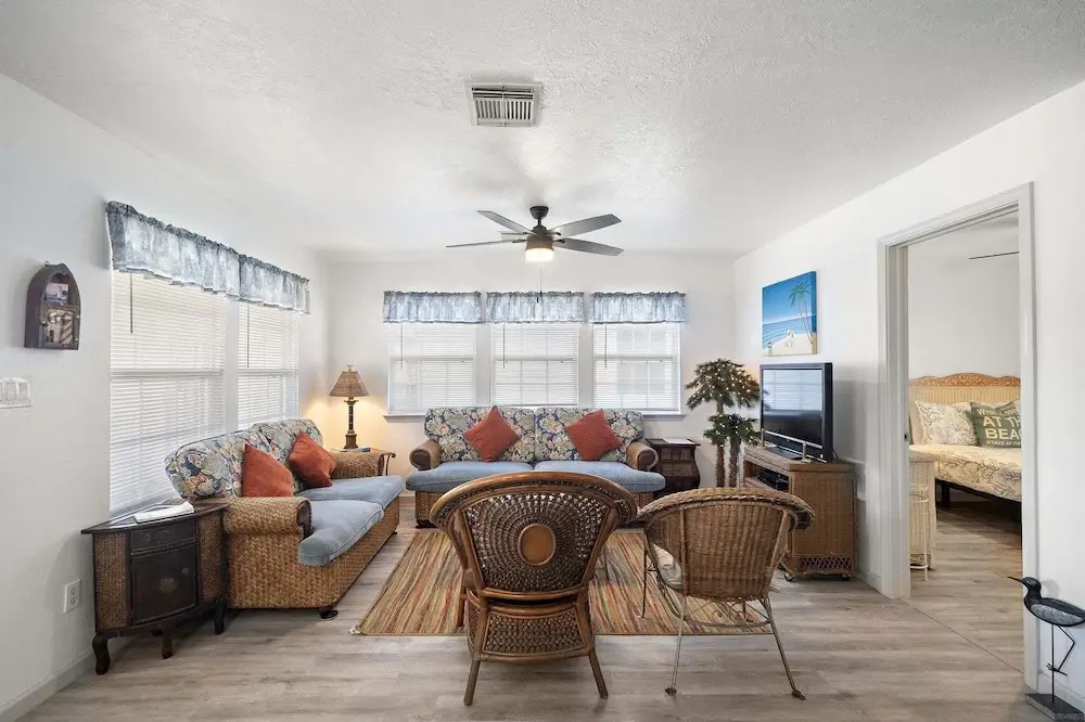 Seaview Island Getaway 3 Bedroom Home