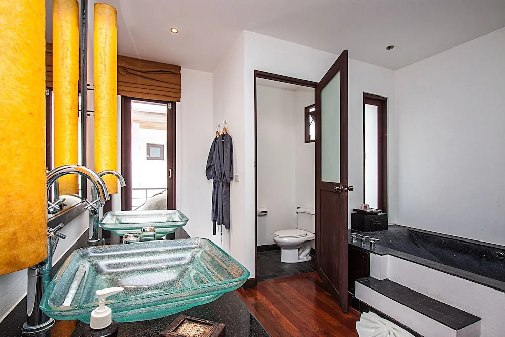 Nirano Villa 14 1 Bed