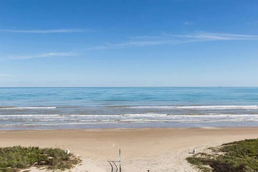 Suntide II Condominium 504
