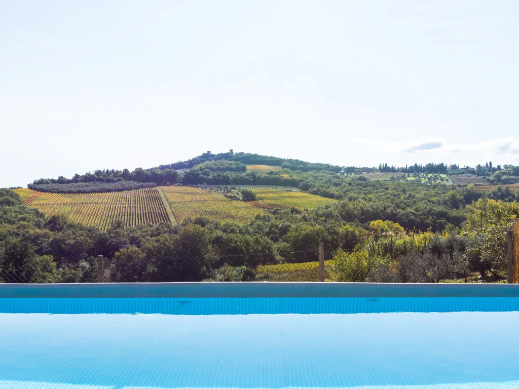 Farmhouse in Tuscany with Pool & Vineyard View