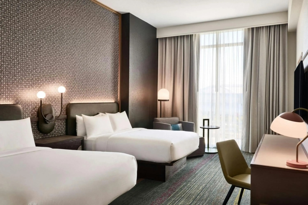 Renaissance Phoenix Glendale Hotel & Conference Center