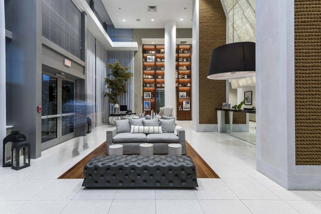 Dharma Home Suites Miami Beach at Monte Carlo