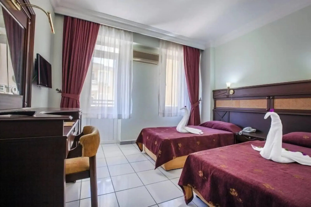 Kleopatra Ada Beach Hotel