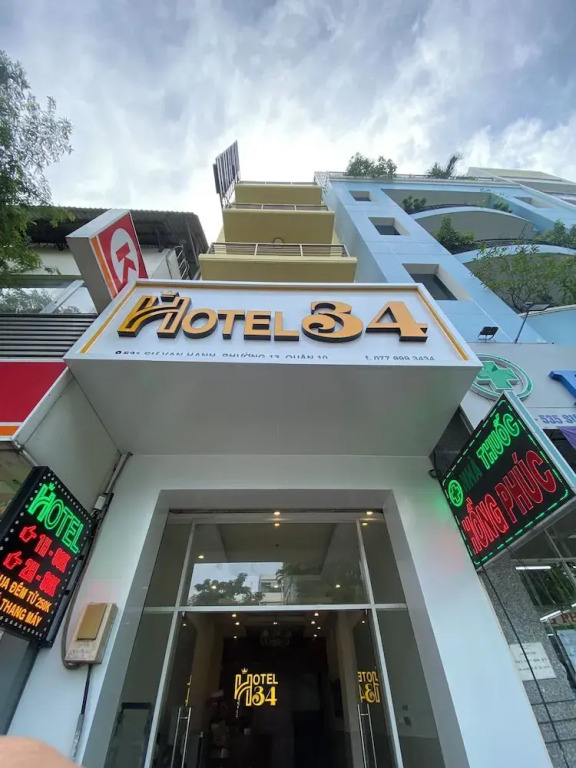 Hotel 34