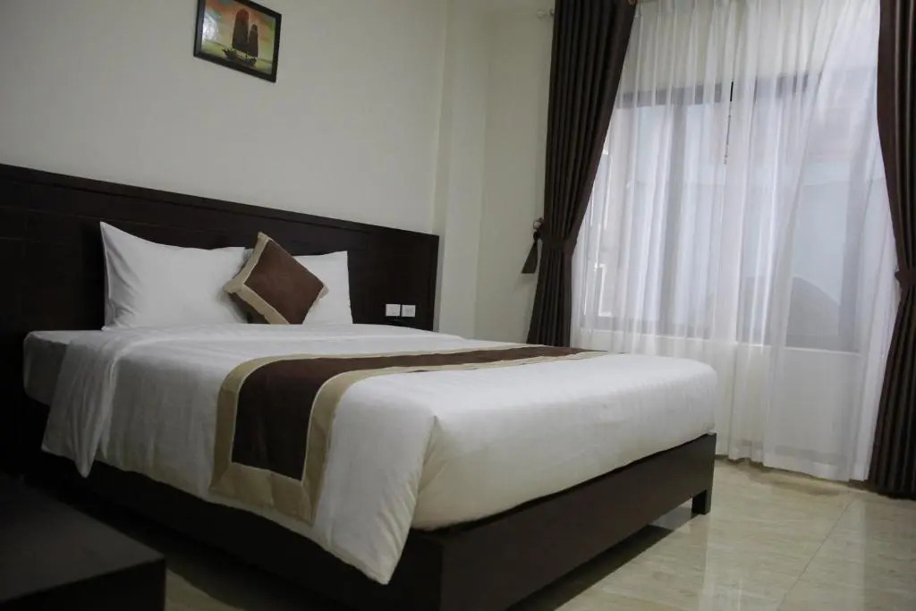 New Sun Hotel