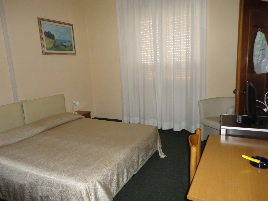 Giappone Inn Parking Hotel