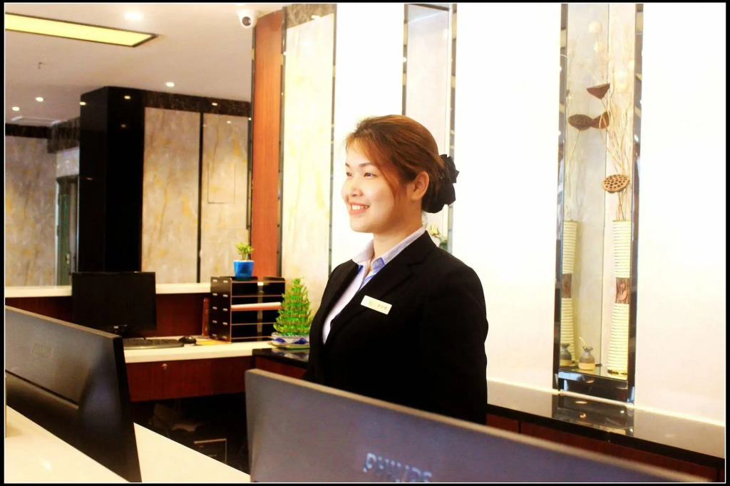 LU YUE Hotel