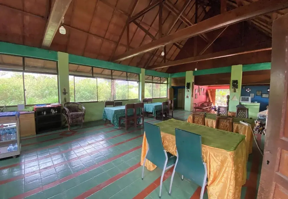 Roman Sinasi Hotel