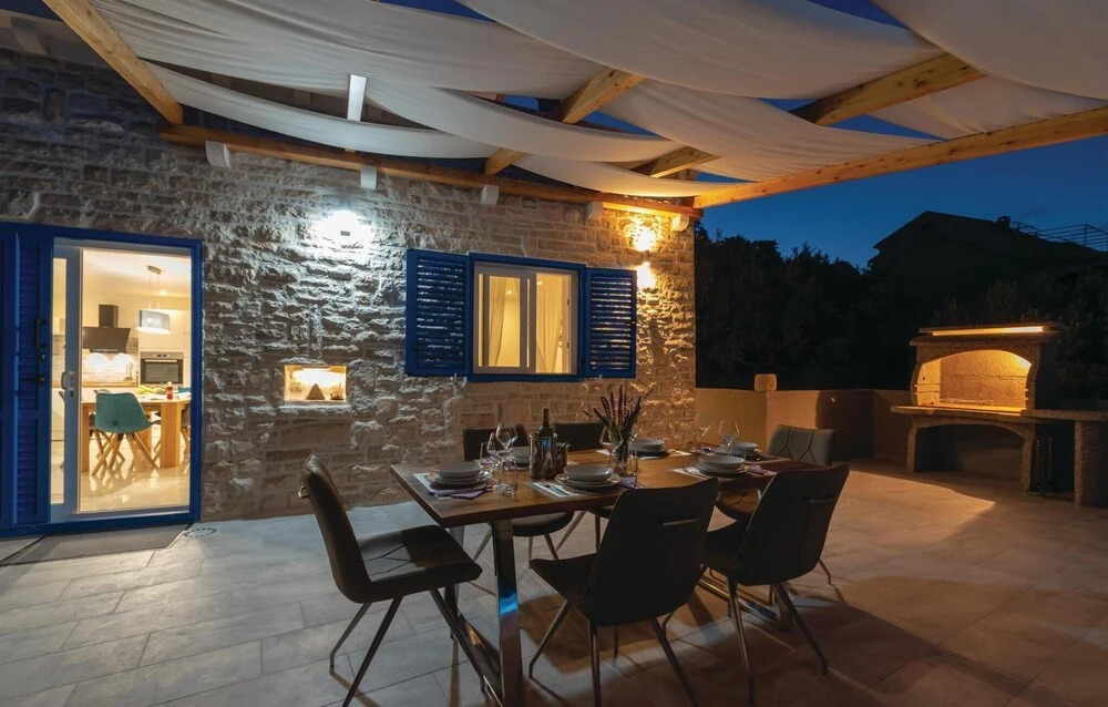 Beach Front Home In Mikulina Luka