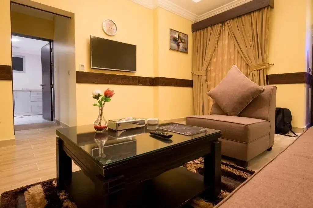 la hoya hotel suites