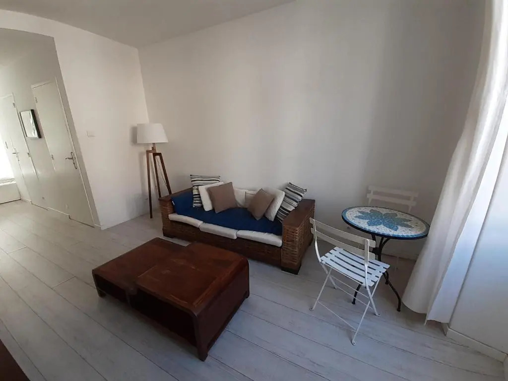 Appartement Biarritz, 1 pièce, 2 personnes - FR-1-239-760