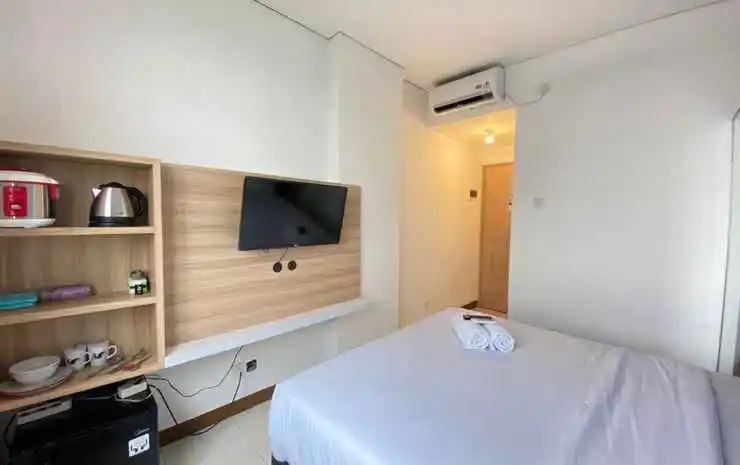 Cozy Studio near 23 Paskal at The Lodge Paskal Apartment By Travelio