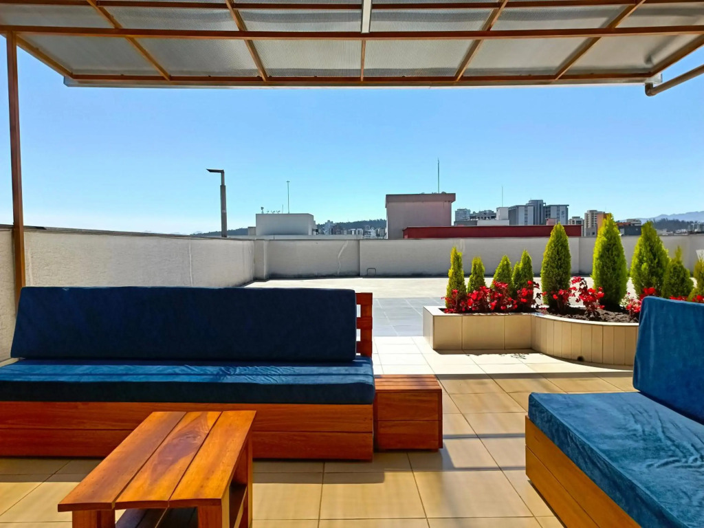 HOME apartment with Balcony - Queen Bed - 6th Floor