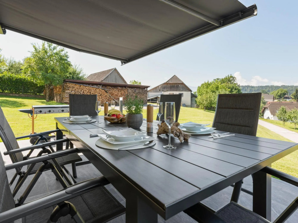 Holiday home Tina with beautiful terrace