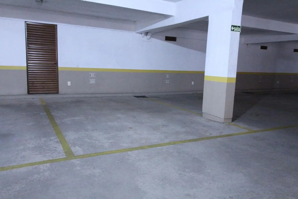 400 metros, Rua Coberta Centro - Villa Di Pietro 305