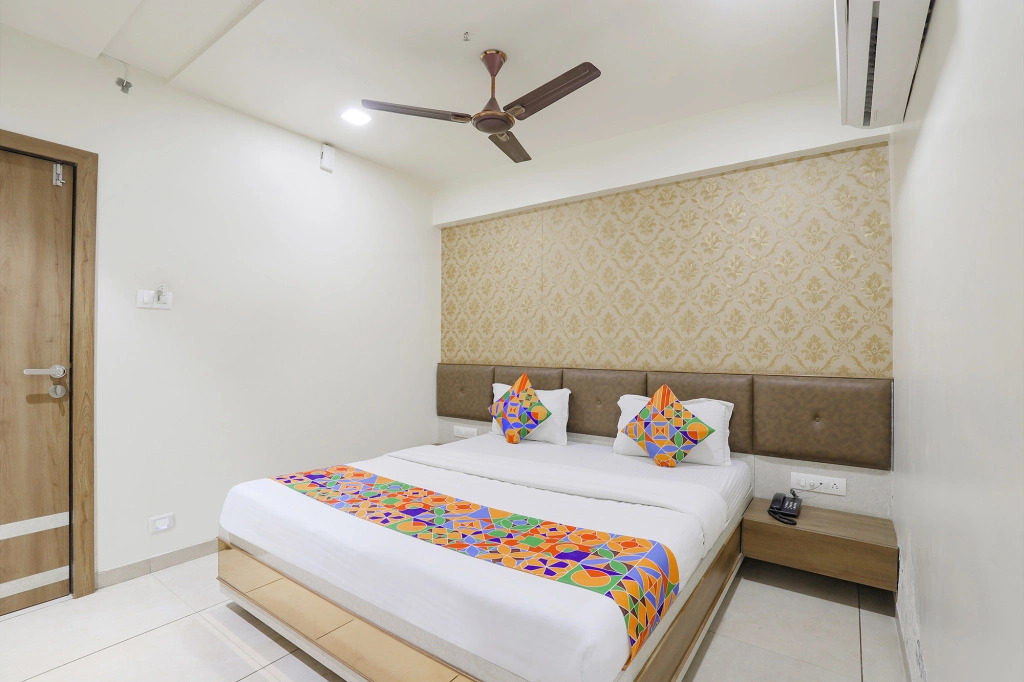 FabHotel Bharosa Inn